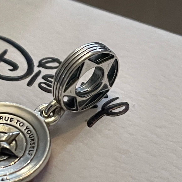 New Authentic Pandora x Disney Marvel Captain America Shield dangle charm - Picture 3 of 6